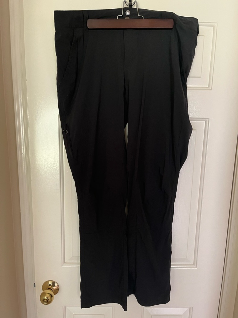 Columbia “Saturday Trail” SPF 50, Water Resistant, Stretch Pant/Capri - Black